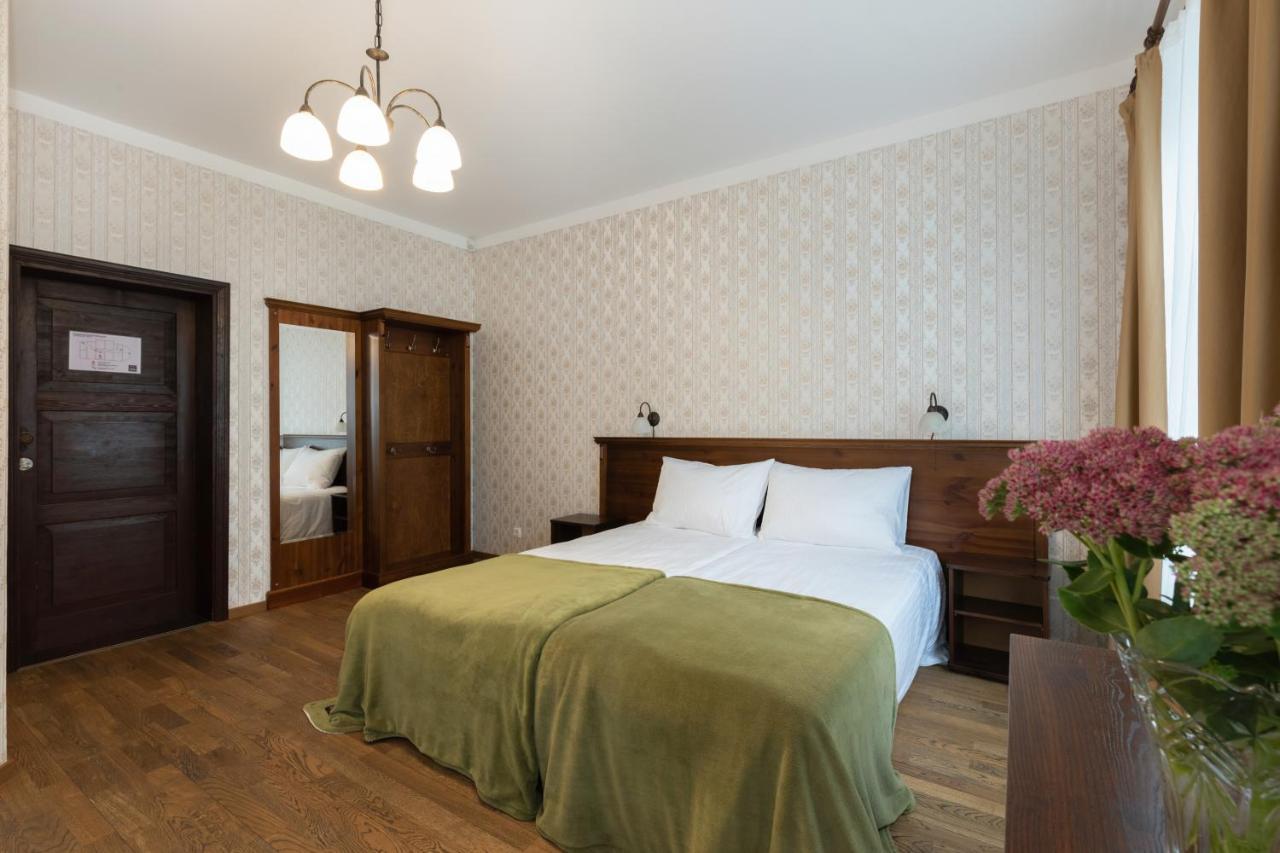 Verevi Motel Елва Екстериор снимка