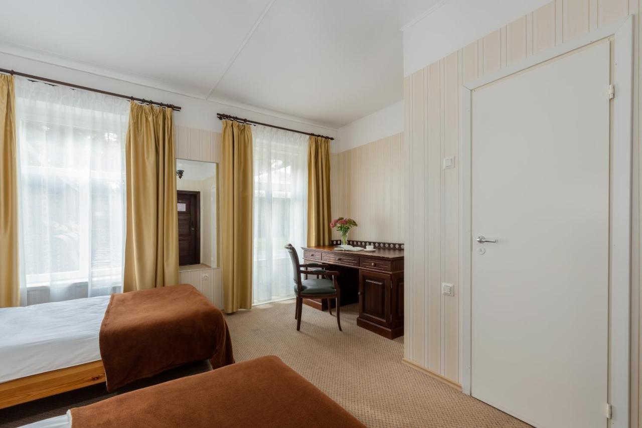 Verevi Motel Елва Екстериор снимка