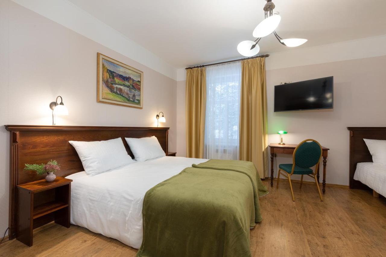 Verevi Motel Елва Екстериор снимка